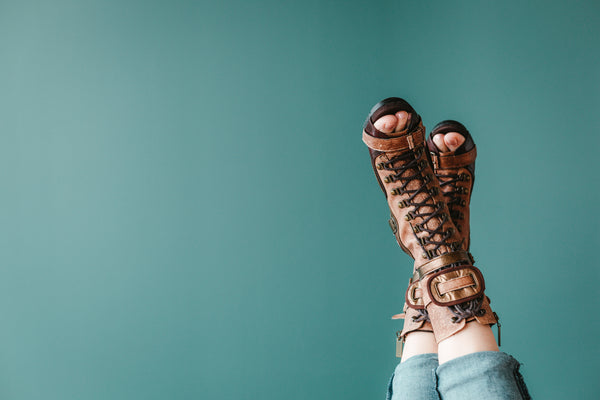 I'm Every Woman Shoes logo